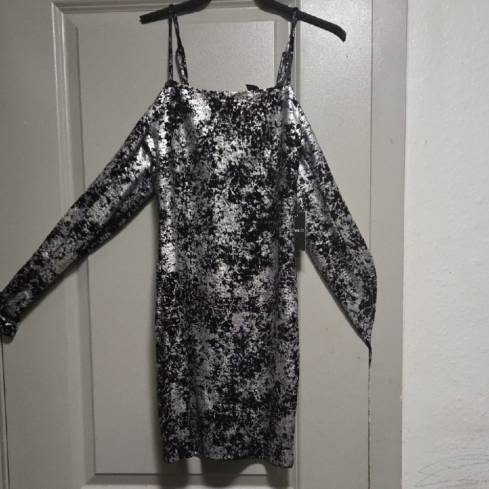 Forever 21 Black and Silver Long Sleeve Dress